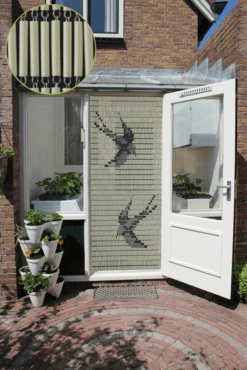 Vliegengordijn Zwaluwen - Creme/Zwart - 100 X 232cm - Sun-Arts -Huiselijk Leven vliegengordijn zwaluwen creme zwart 100 x 232cm sun arts 100 3