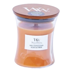 Woodwick Chili Pepper Gelato Medium Candle - Geurkaars