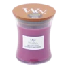 Woodwick Wild Berry & Beets Medium Candle - Geurkaars